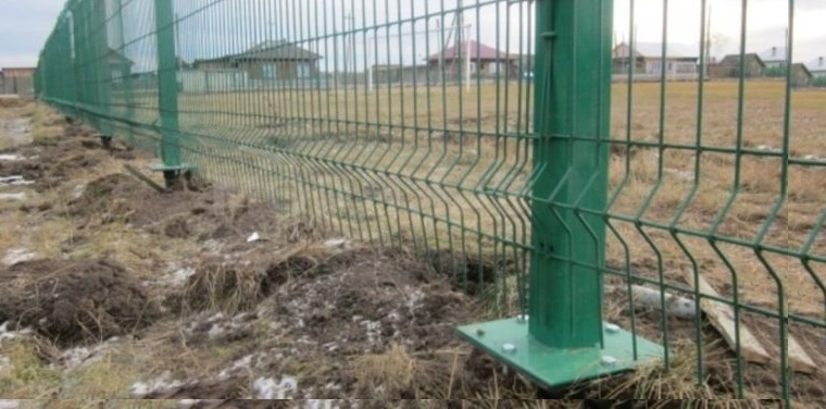 Купить сваи для ограждения от производителя в Ейске от 1388 руб: низкая цена, быстрая установка